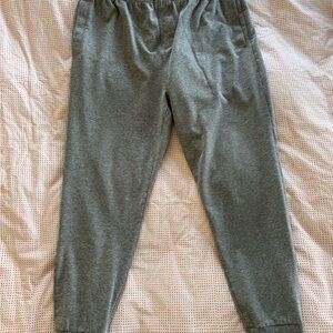Beyond Yoga Charcoal Gray Jogger Pants
